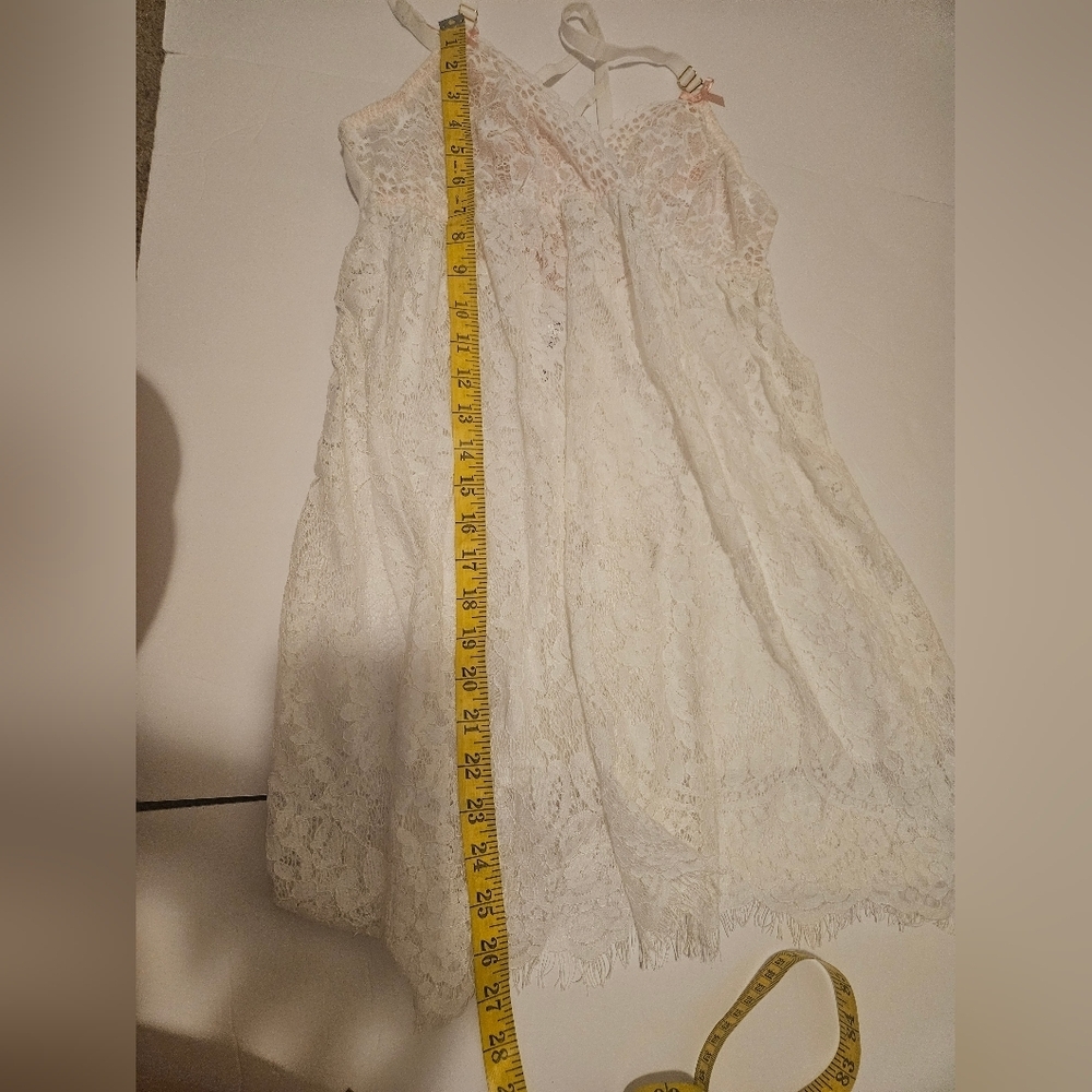 Cacique- Women' 12 Elegant White Lace Chemise Babydoll Silk  NWOT Valentine Sexy - Picture 6 of 10